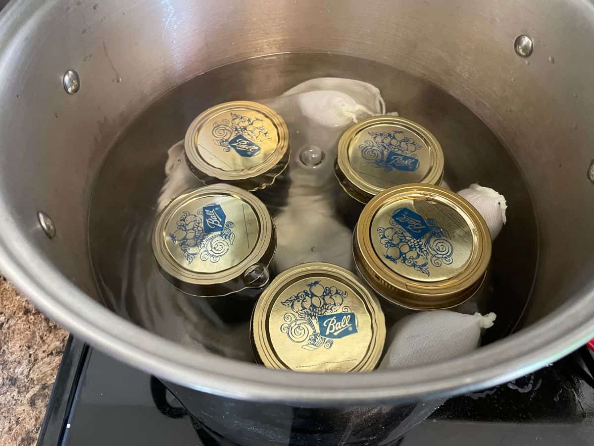 jelly jars in a hot water bath